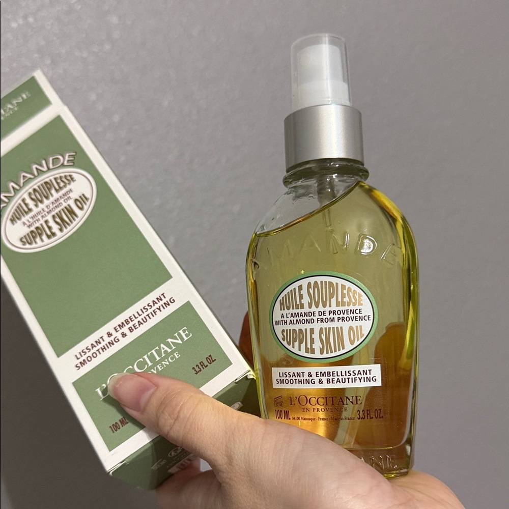 L'OCCITANE Almond Skin Oil - Olive and Amber
